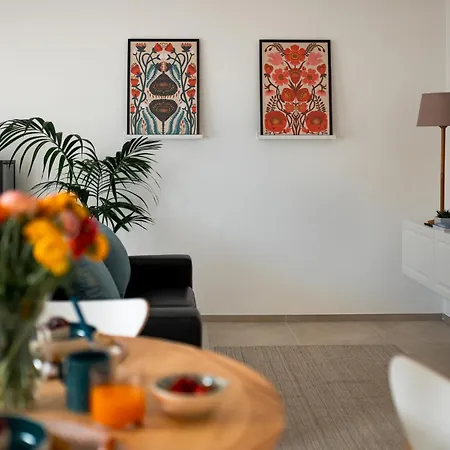 Silvia's Apartment